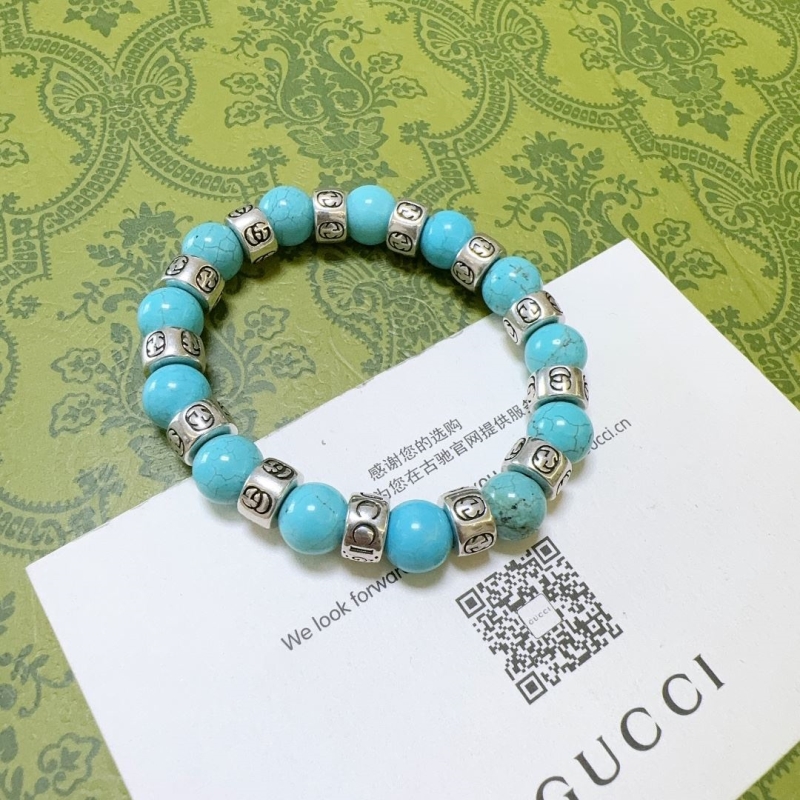 G*u*i bracelets